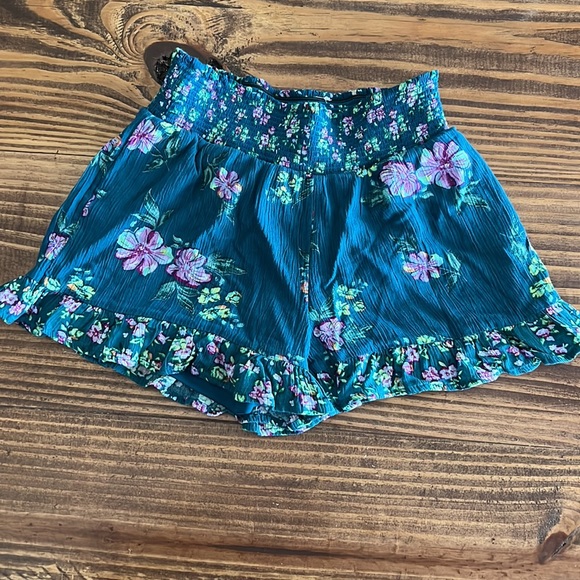 Justice Set - Picture 5 of 6